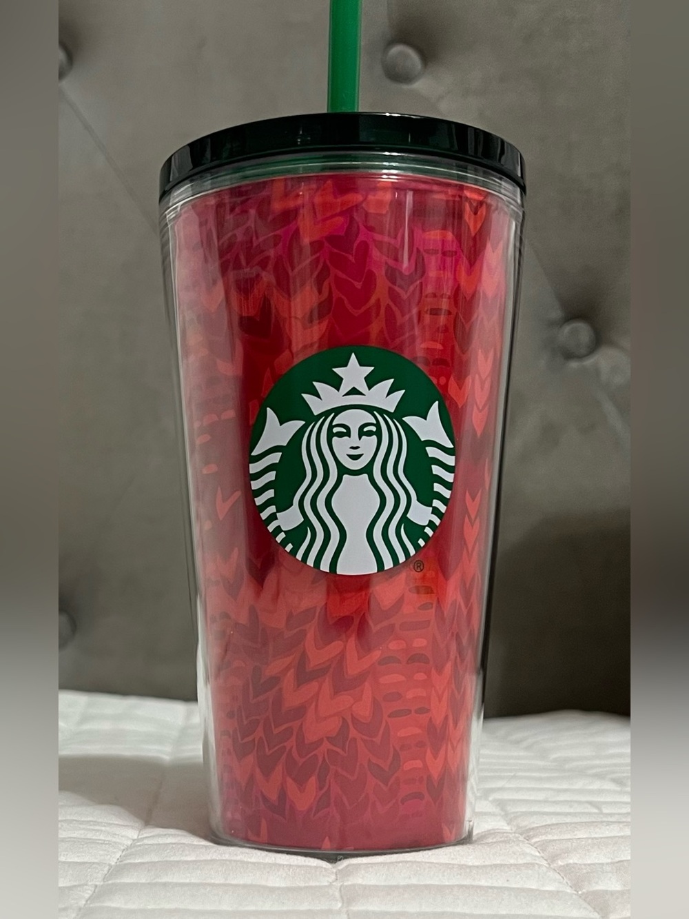 Starbucks  2022 Holiday Acrylic Cold Cup   Tumbler w/Straw 16 oz
